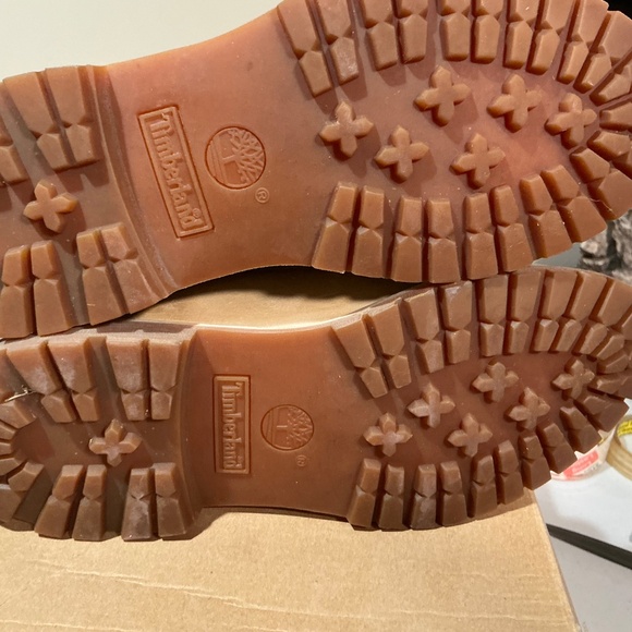 Timberland white washed fur lined boots - Picture 7 of 8